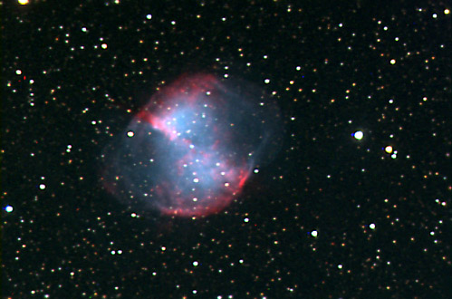 Vrikuva planetaarisesta sumusta, Messier27:sta