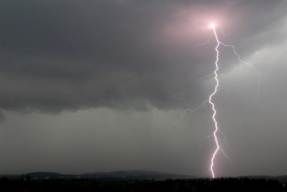 Veera-rajuilman salamointia