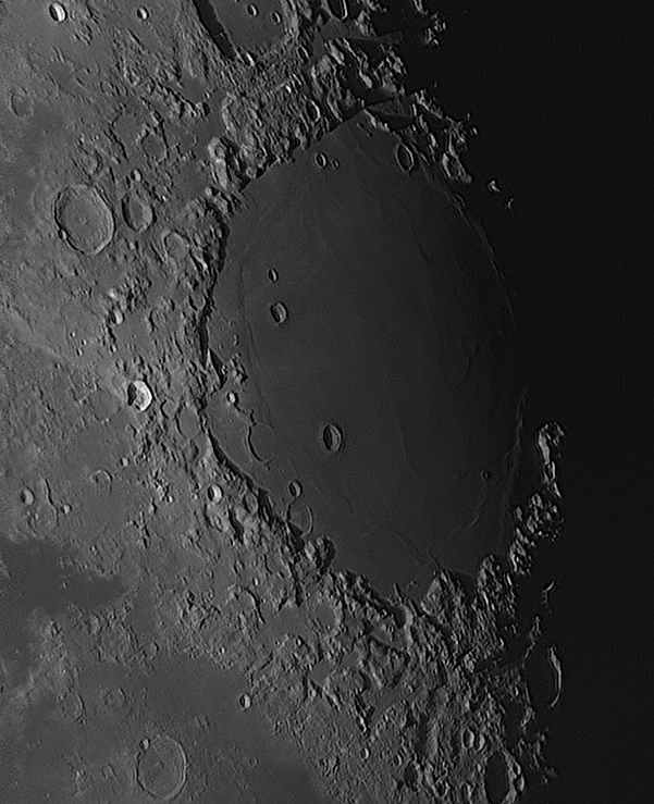 Kuva 7: Proclus+Mare Crisium, Järvinen 28.12.2015