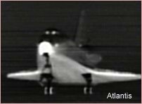 Atlantis laskeutuu