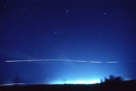 Aeroplanes on the Nyr&ouml;l&auml; sky