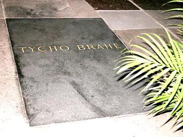 Tycho_Brahe_Grave (199K)